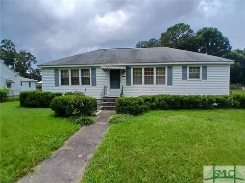 1939 E Derenne Ave, Savannah, GA 31406