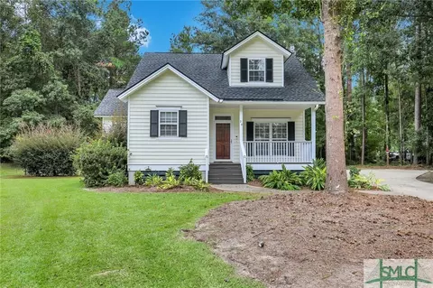 20 Brisbon Hall Ln, Richmond Hill, GA 31324