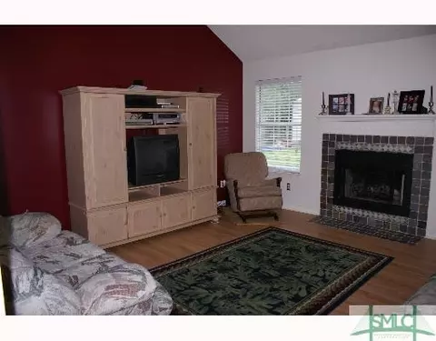 404 Macdonald St, Pooler, GA 31322 photo 2