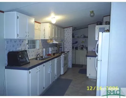 363 Paradise Trl, Guyton, GA 31312 photo 2