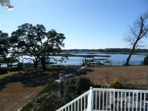 322 Olde Pt, Hampstead, NC 28443 photo 5