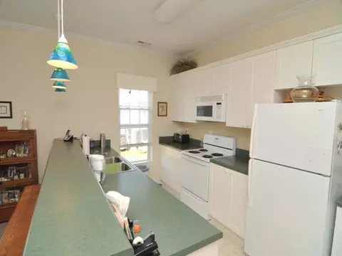 256 A Twin Oaks Dr, Hampstead, NC 28443 photo 5
