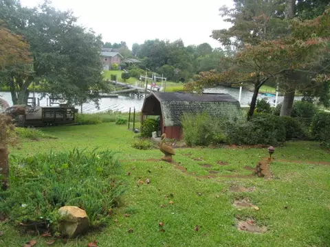 202 Battery Ln, Hampstead, NC 28443 photo 13