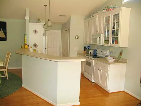 111 Mulberry Cir, Hampstead, NC 28443 photo 4