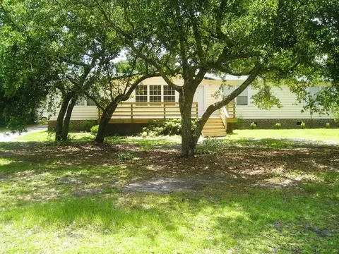 280 Watts Landing Rd, Hampstead, NC 28443 photo 2