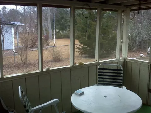 610 Donnas Dr, Hampstead, NC 28443 photo 2