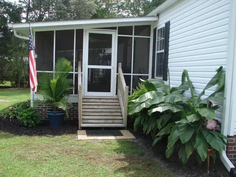 605 Bishop Ct, Hampstead, NC 28443 photo 21