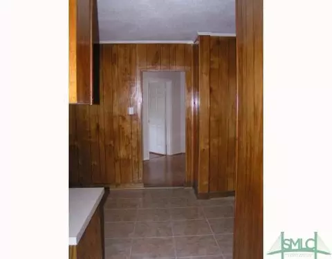 1663 Mckinnon Dr, Savannah, GA 31404 photo 3