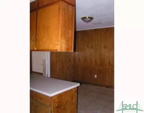 1663 Mckinnon Dr, Savannah, GA 31404 photo 4