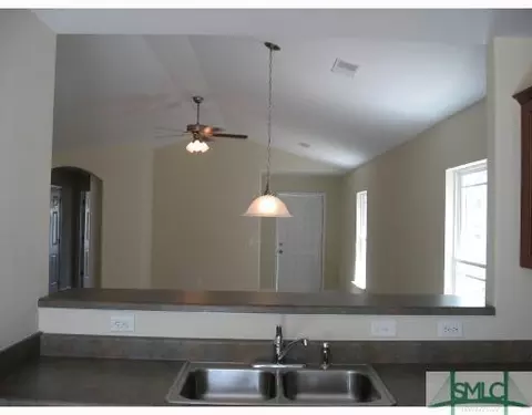 52 Spring Lakes Cir, Savannah, GA 31407 photo 3