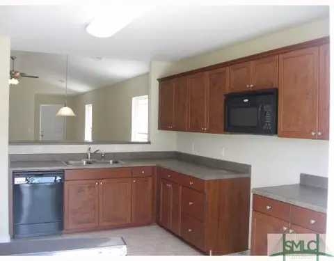 52 Spring Lakes Cir, Savannah, GA 31407 photo 4