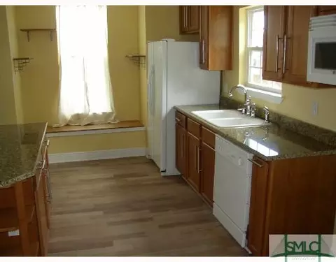 423 E 36, Savannah, GA 31401 photo 3
