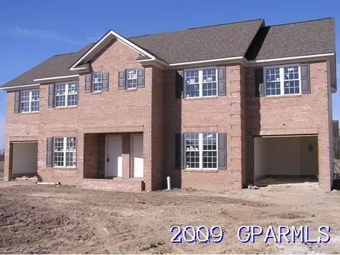 105 Pointe Dr #A, Winterville, NC 28590 photo 1