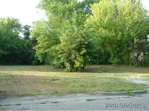 115 New St, Williamston, NC 27892 photo 1