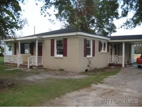 401 4th St, Hookerton, NC 28538 photo 1