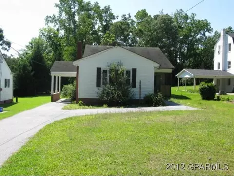 305 Halifax St, Williamston, NC 27892 photo 1