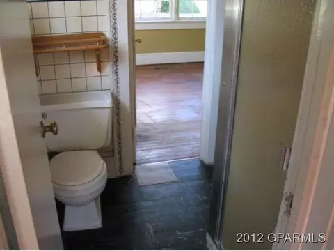 305 Halifax St, Williamston, NC 27892 photo 10