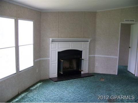 4484 Pleasant Plain Rd, Ayden, NC 28513 photo 6
