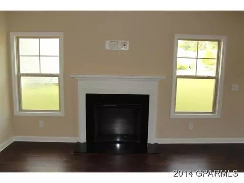 2117 Cove Ct, Winterville, NC 28590 photo 6