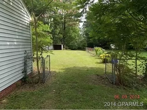 239 6th St, Ayden, NC 28513 photo 3