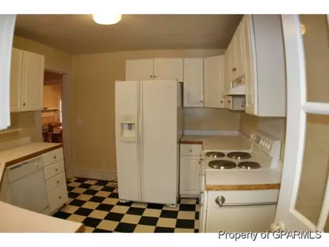 300 Joseph St, Greenville, NC 27858 photo 4