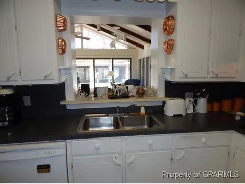 401 Vance St E, Williamston, NC 27892 photo 4