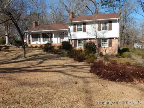 401 Vance St E, Williamston, NC 27892 photo 1