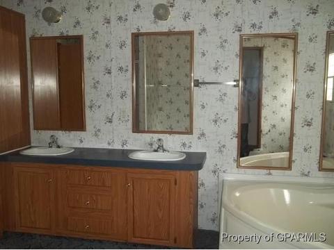 663 Straits Rd, Gloucester, NC 28528 photo 9