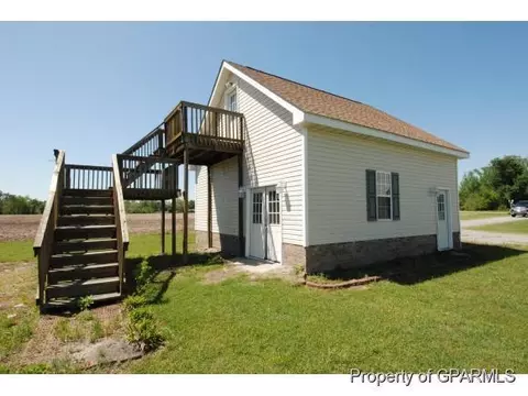 2710 Sharp Point Rd, Fountain, NC 27829 photo 3