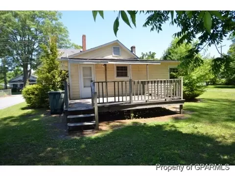 472 First St, Ayden, NC 28513 photo 2