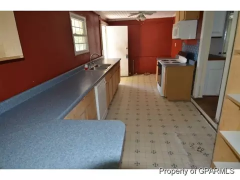 472 First St, Ayden, NC 28513 photo 4