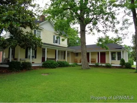 303 Main St E, Hookerton, NC 28538 photo 1