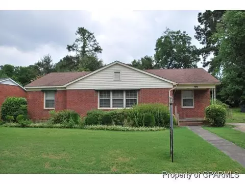 706 Cameron Dr NW, Kinston, NC 28501 photo 1