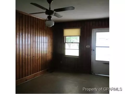 211 Second St, Hookerton, NC 28538 photo 5