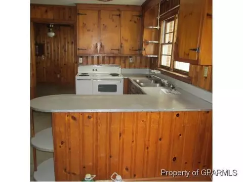 211 Second St, Hookerton, NC 28538 photo 8