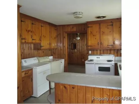 211 Second St, Hookerton, NC 28538 photo 9