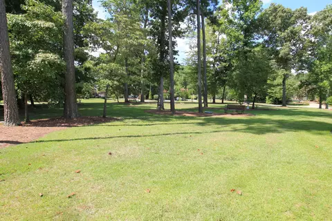 100 Charles Ct, Chocowinity, NC 27817 photo 2