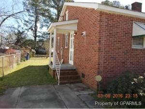 705 Abbott St, Kinston, NC 28504 photo 2