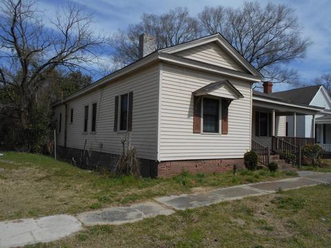 802 E Gordon St, Kinston, NC 28501 photo 2