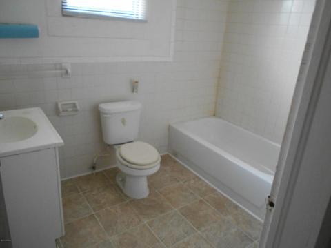 802 E Gordon St, Kinston, NC 28501 photo 9