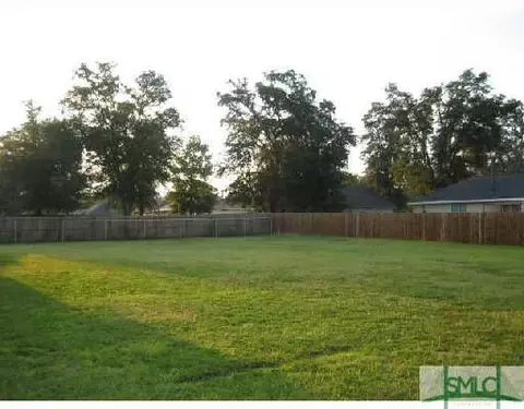 100 E Deer Ct, Midway, GA 31320 photo 3