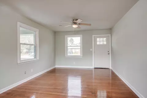 Living - 2013 Shark Dr, Augusta, GA 30906 photo 3 of 4