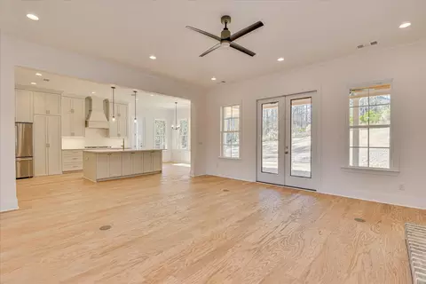Living - 971 Bartram Rdg, Evans, GA 30809 photo 3 of 7