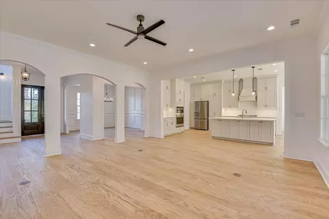 Living - 971 Bartram Rdg, Evans, GA 30809 photo 6 of 7
