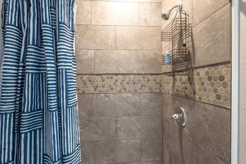 Bath - 1642 Broad St, Augusta, GA 30904 photo 1 of 1