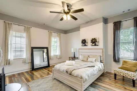 Bedroom - 1642 Broad St, Augusta, GA 30904 photo 3 of 4