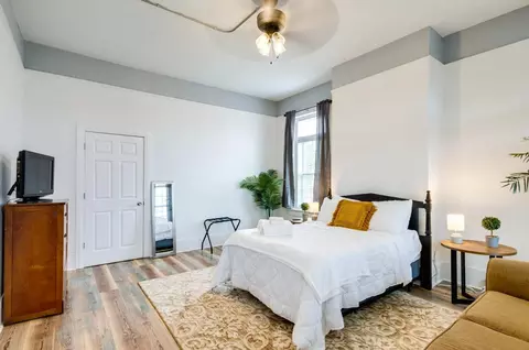 Bedroom - 1642 Broad St, Augusta, GA 30904 photo 4 of 4