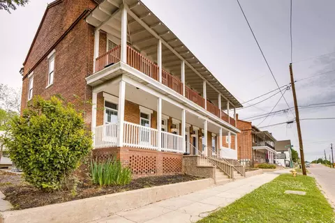 Exterior - 1642 Broad St, Augusta, GA 30904 photo 3 of 5