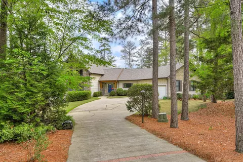 207 Rosewood Ln, Mccormick, SC 29835