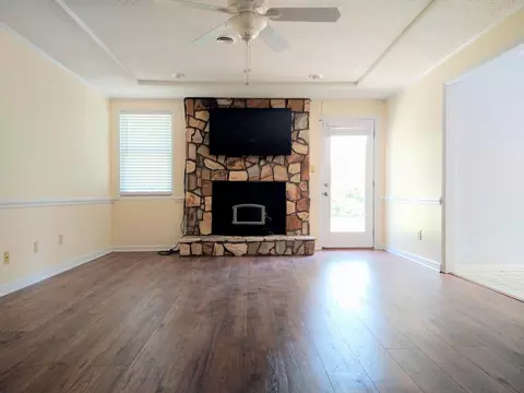 Living - 3959 Braddock St, Martinez, GA 30907 photo 2 of 2